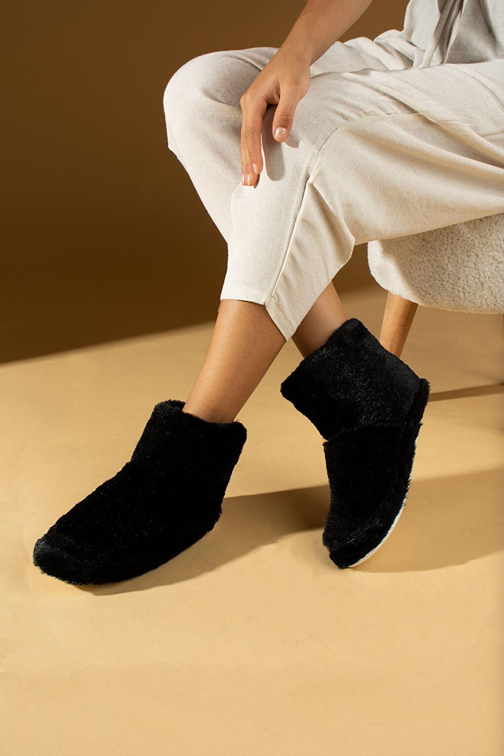 Comfortable Sole Plush Fabric Ankle Women's Home Boot CK-455-23