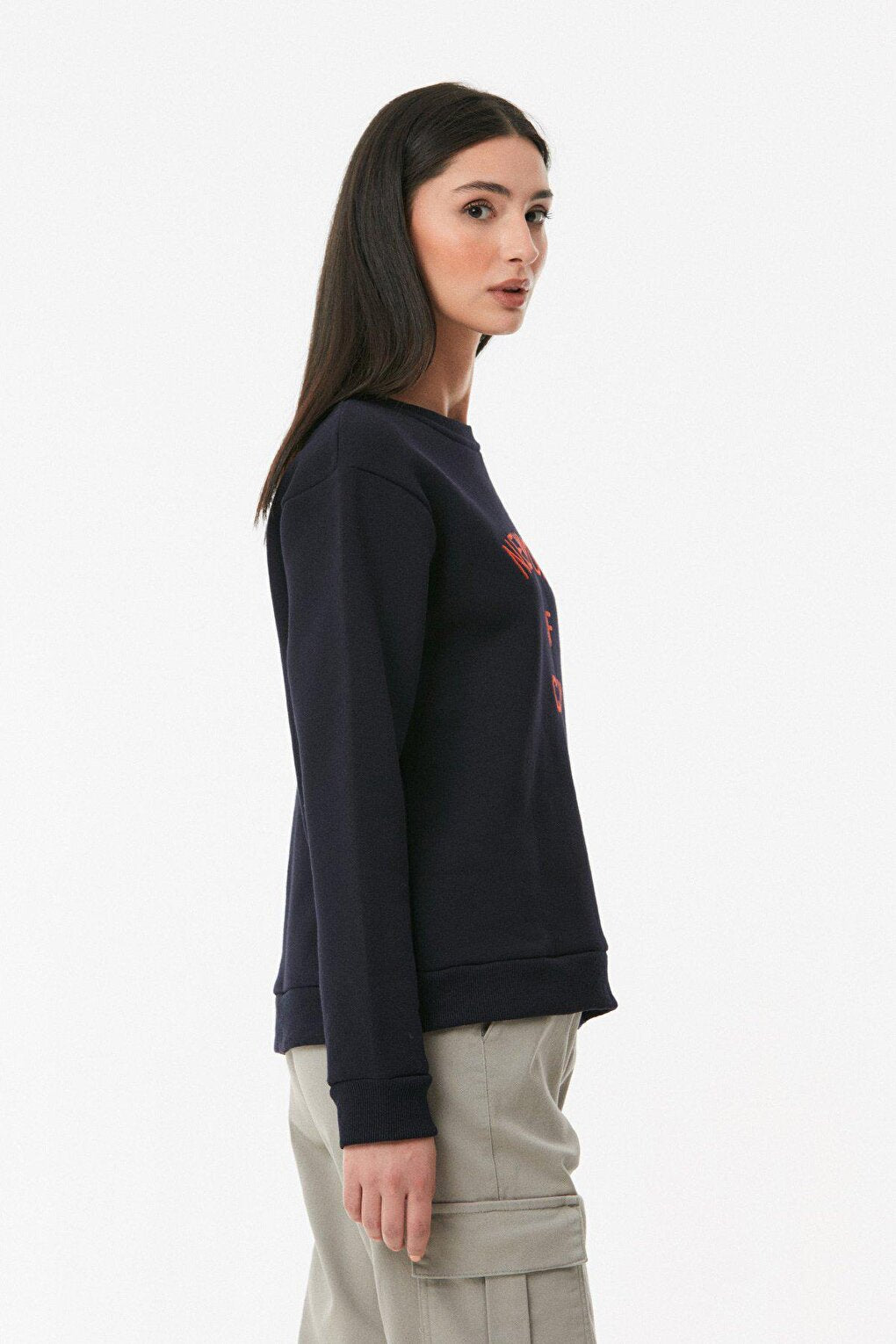 New York Embroidered Crew Neck Sweatshirt