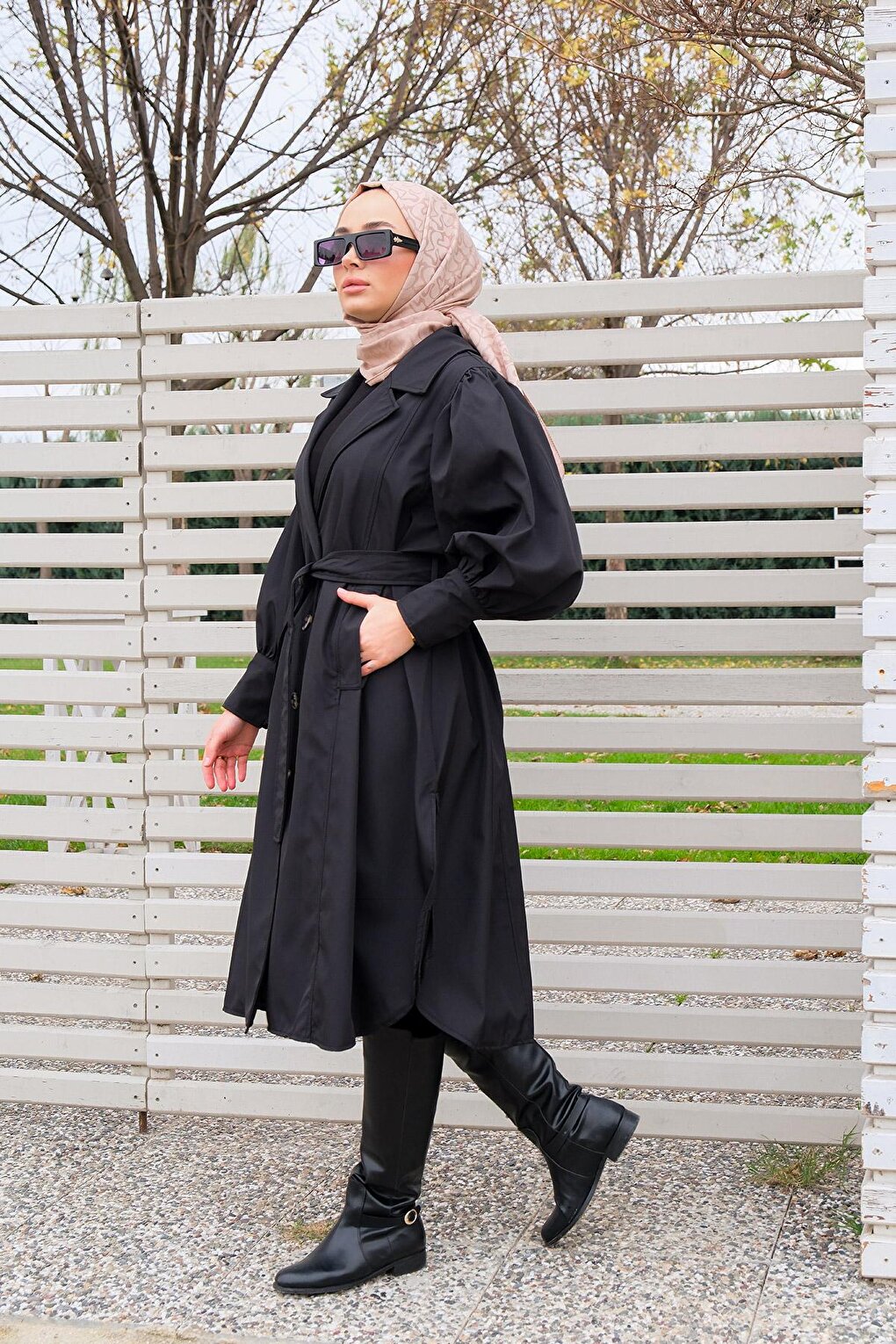 Water Repellent Sleeve Gathered Trench Coat Black