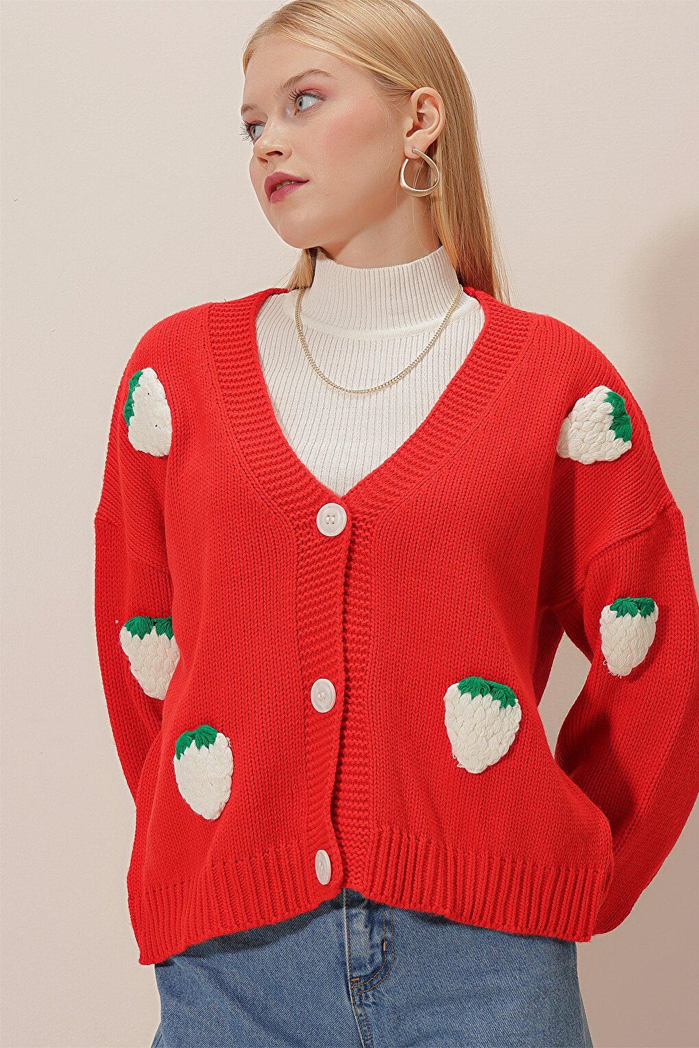 Strawberry Motif Knitwear CARDIGAN