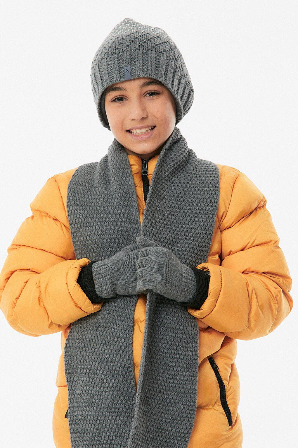 Basic Boy's Scarf, Beret and Gloves Set