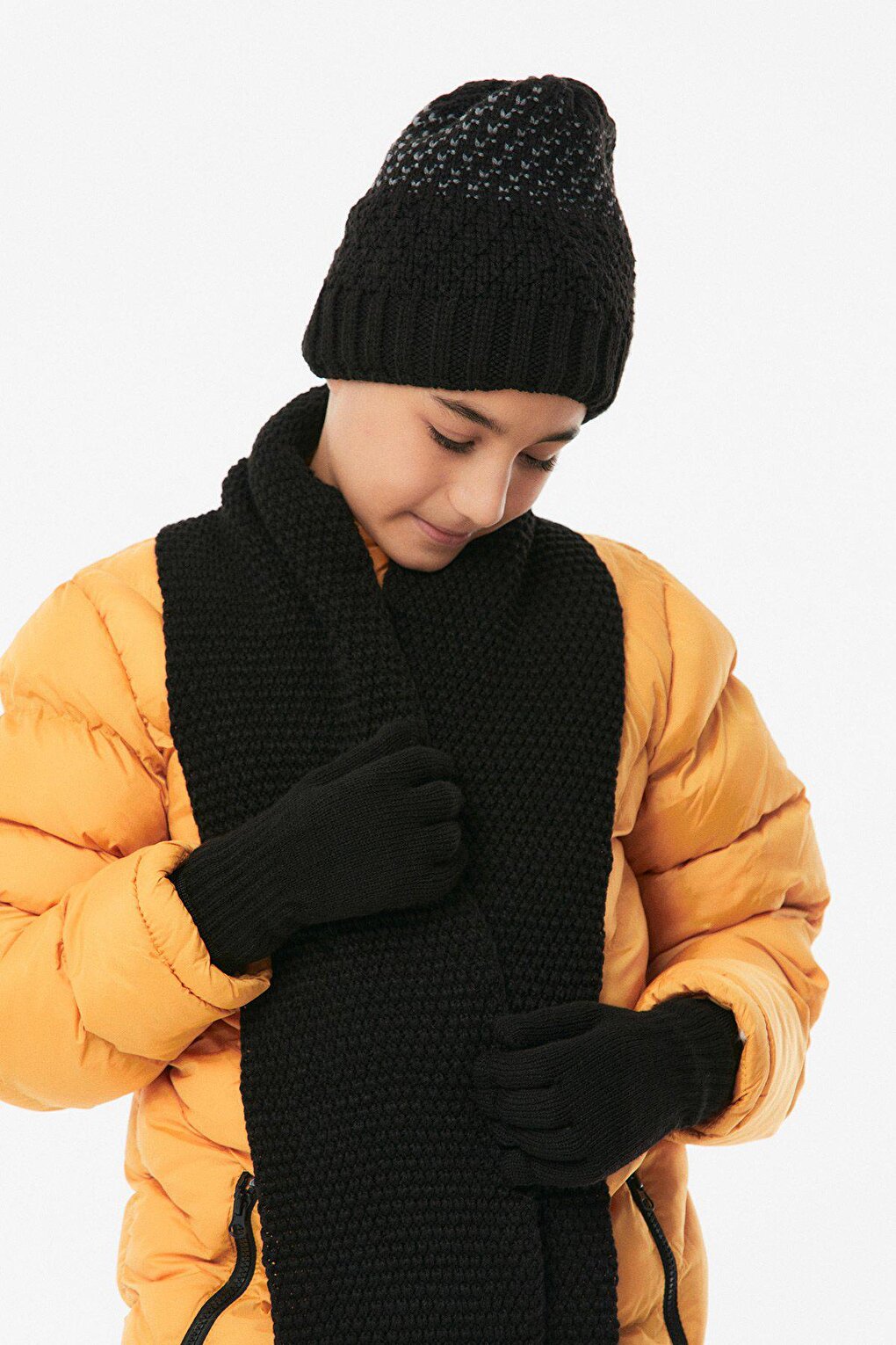 Basic Boy's Scarf, Beret and Gloves Set