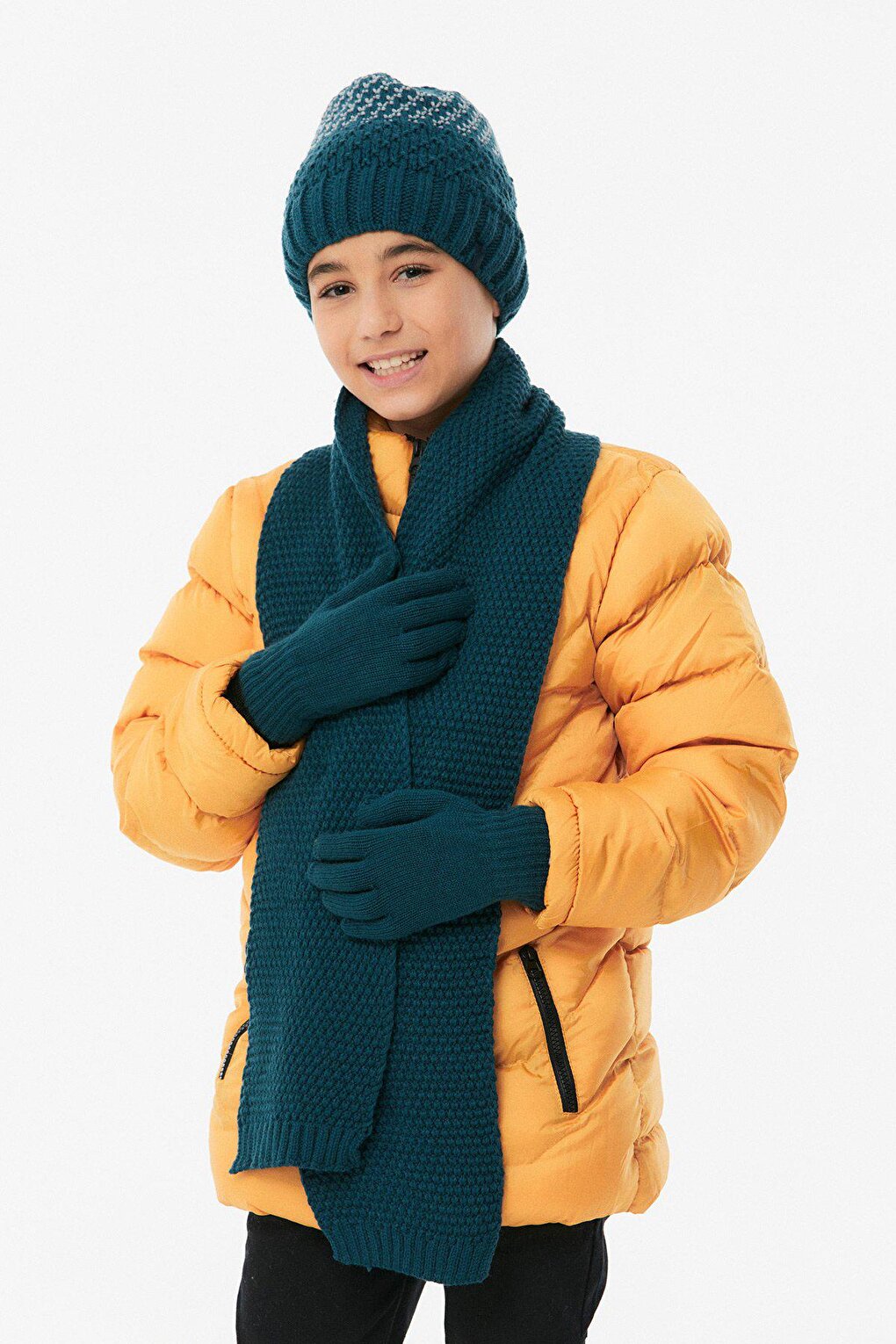 Basic Boy's Scarf, Beret and Gloves Set