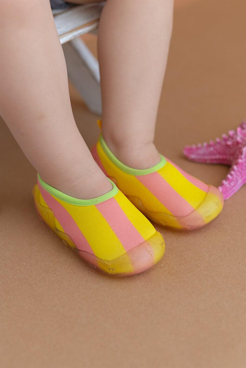 Pink Yellow Girl's Non-Slip Sole Sea Shoes