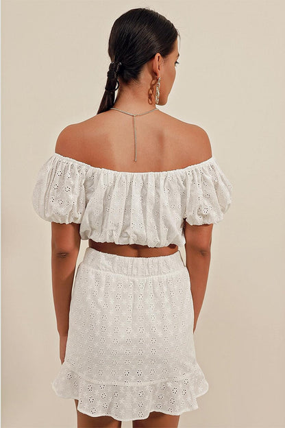 0481 Scalloped Strapless Blouse - White