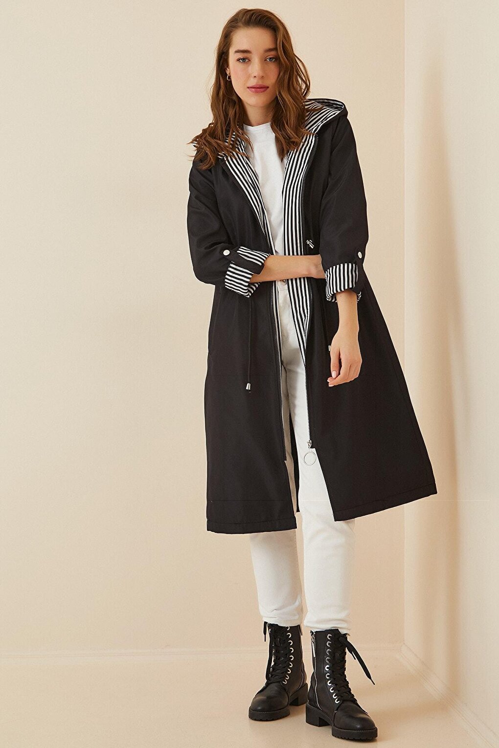 Women's Black Gathered Waist Hooded Long Trench Coat HZL22W-BD190911