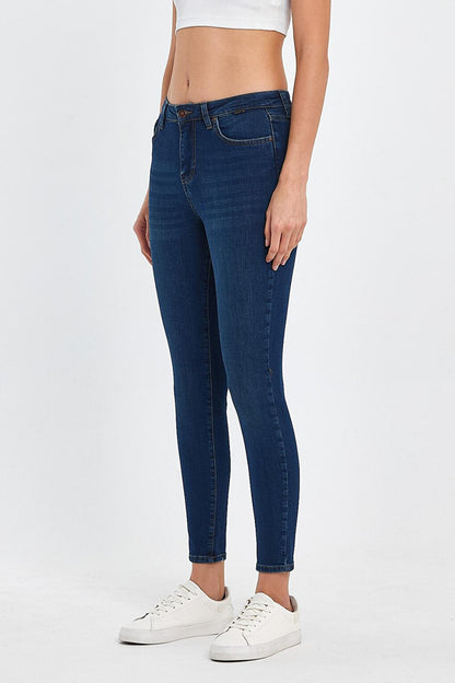 Lara 469 Skinny Fit Women's Jean