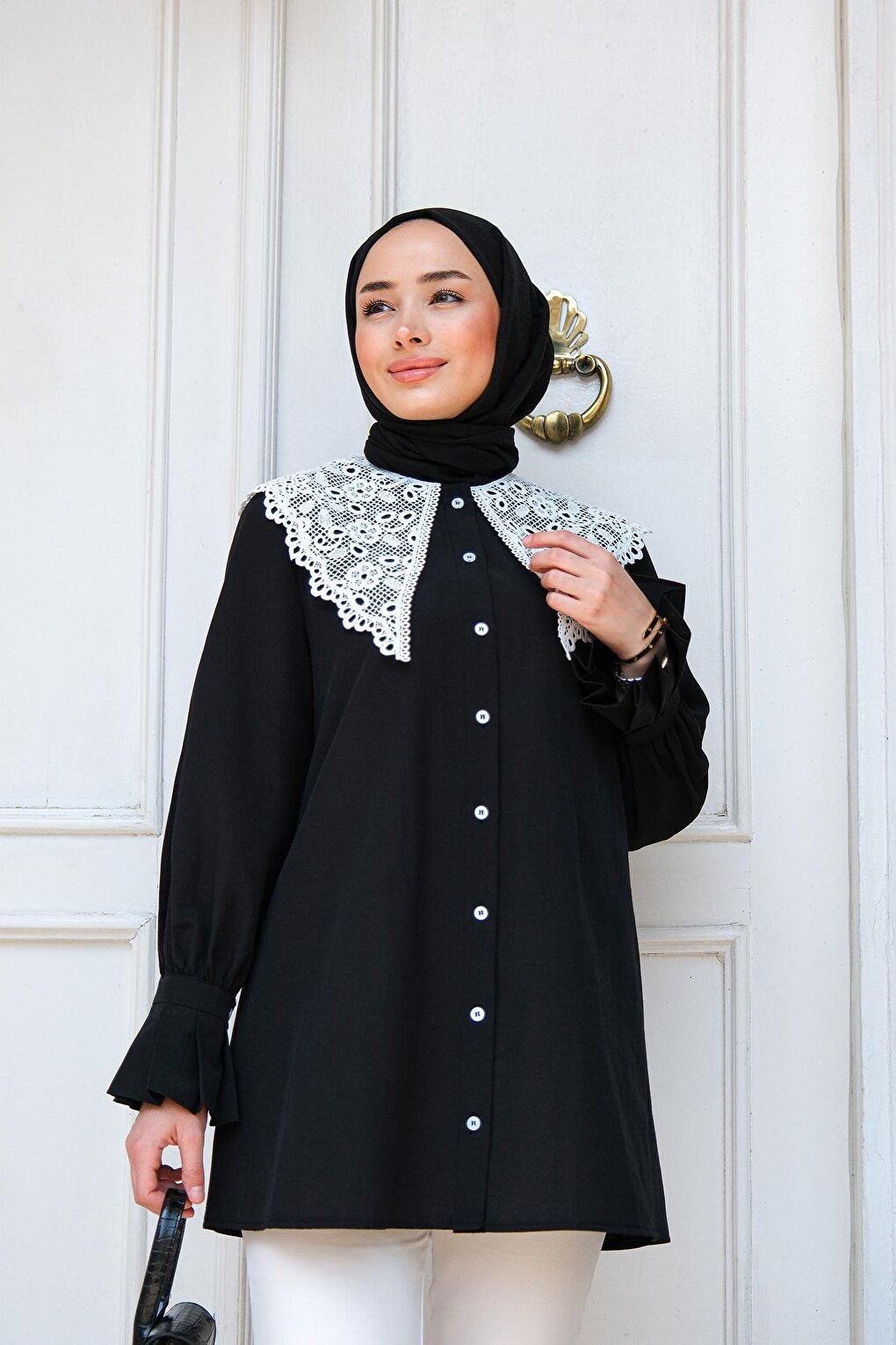 Women's Lace Detail Hijab Shirt Black