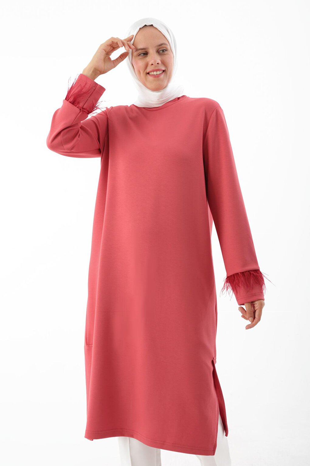 Rose Sleeves Feather Detailed Slit Tunic