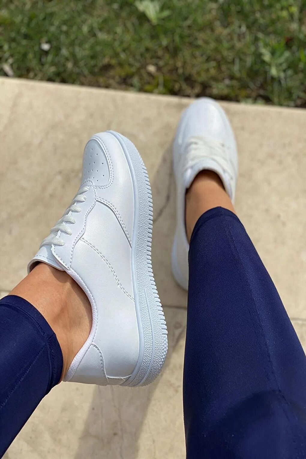 Women's Sneaker