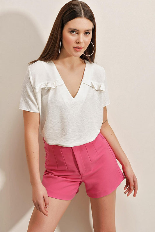 0458 Ruffled V-Neck Knitted Blouse - White