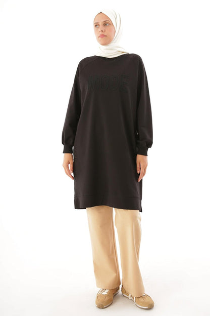 Black Mode Embroidered Raglan Sleeve Tunic