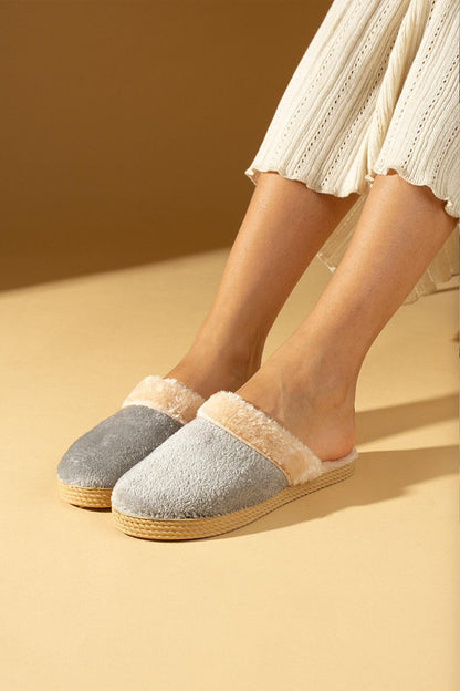 Soft Straw Sole Fur Women's Home Slippers P01-010-23