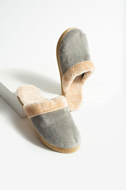 Soft Straw Sole Fur Women's Home Slippers P01-010-23