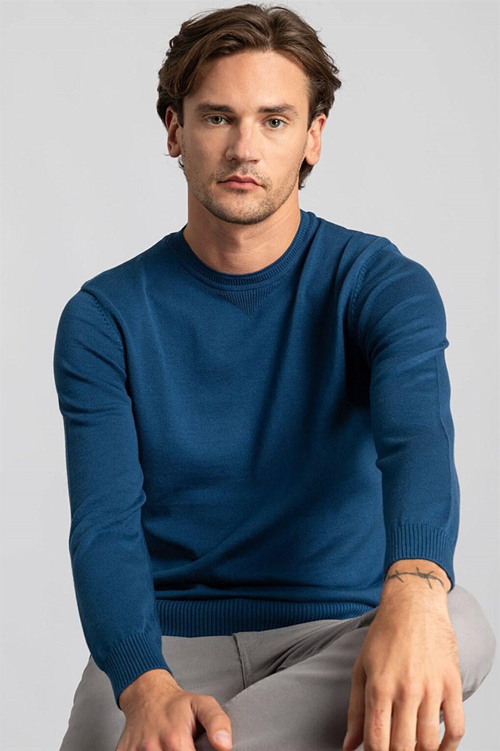 Slim Fit Crew Neck Men's Indigo Sweater