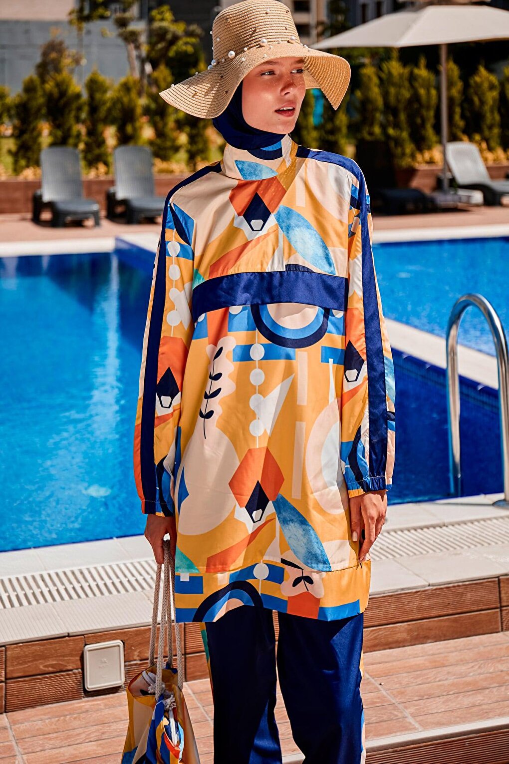 Patterned Fully Covered Hijab Swimsuit R2314