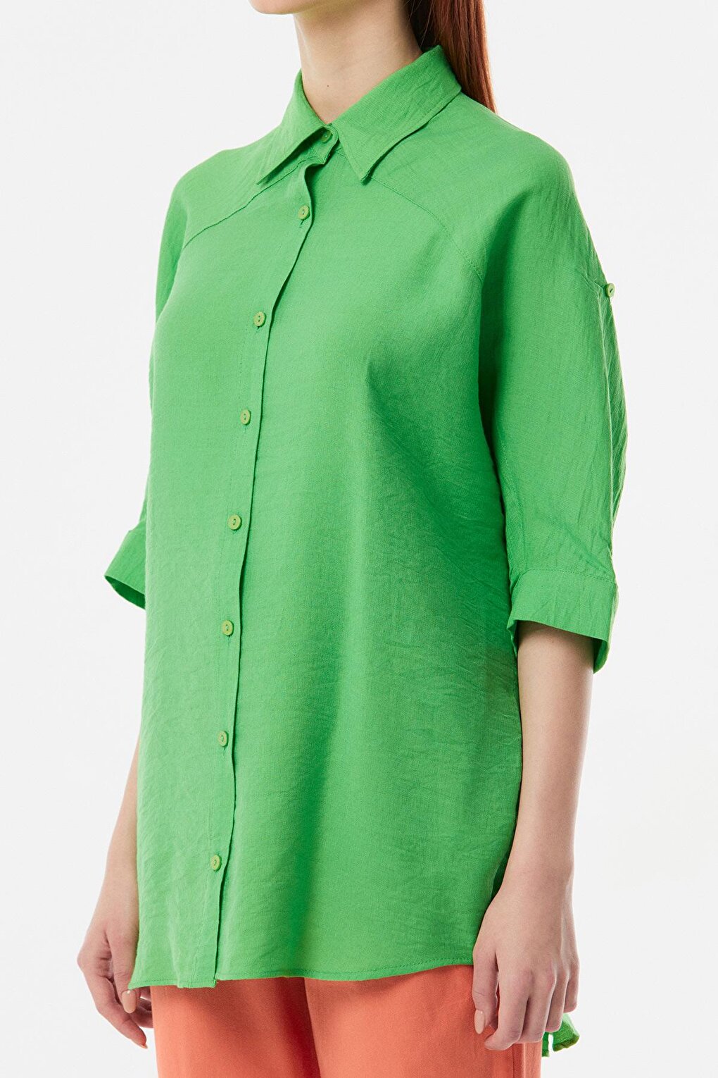 Linen Shirt with Fold Sleeves and Buttons on the Back