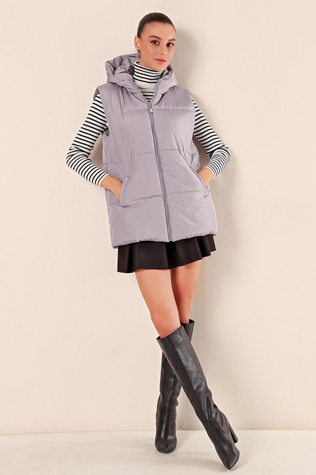 Gray Hooded Zippered Short Puffer Vest