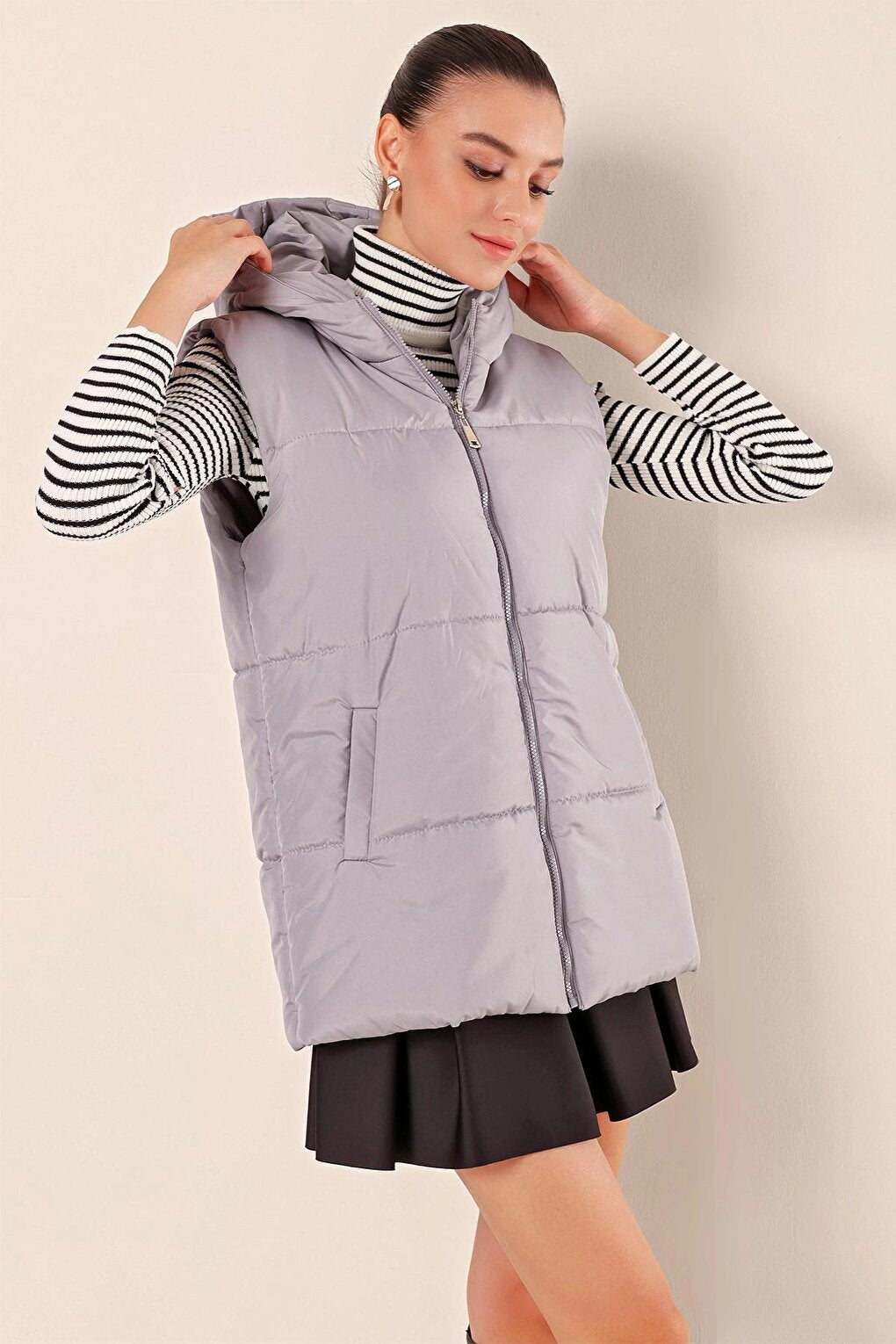 Gray Hooded Zippered Short Puffer Vest