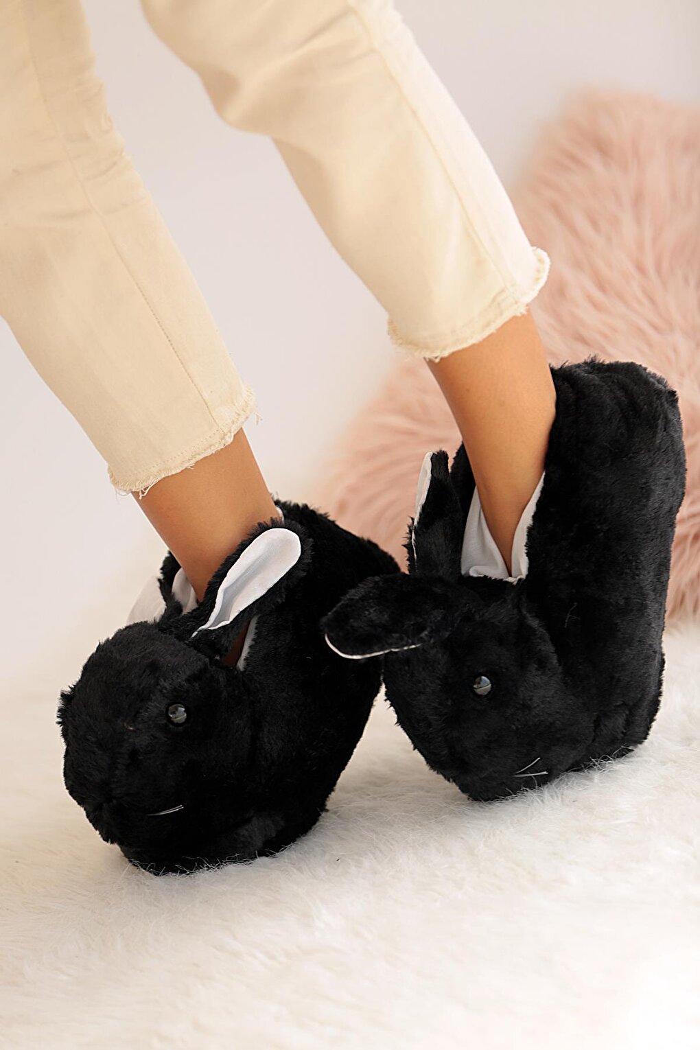 Thermal Base Plush Rabbit Women's Slippers A0016-Black