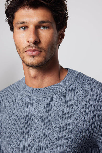 Men's Slim Fit Crew Neck Patterned Indigo Sweater