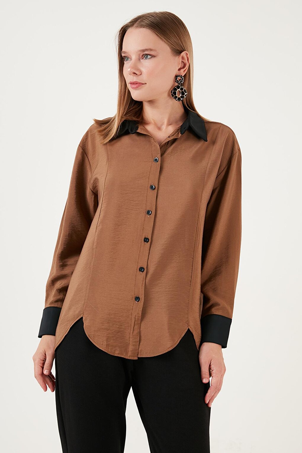 Asymmetric Cut Oversize Fit Woven Shirt 611GO0178