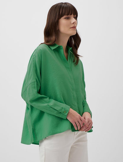 Light Green Loose Cut Low Sleeve Long Back Woven Shirt