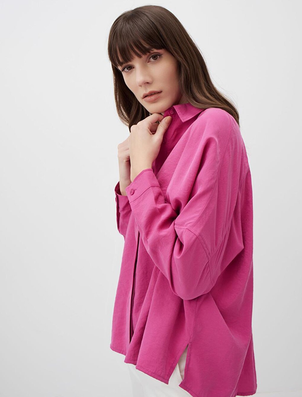 Pink Loose Cut Low Sleeve Long Back Woven Shirt