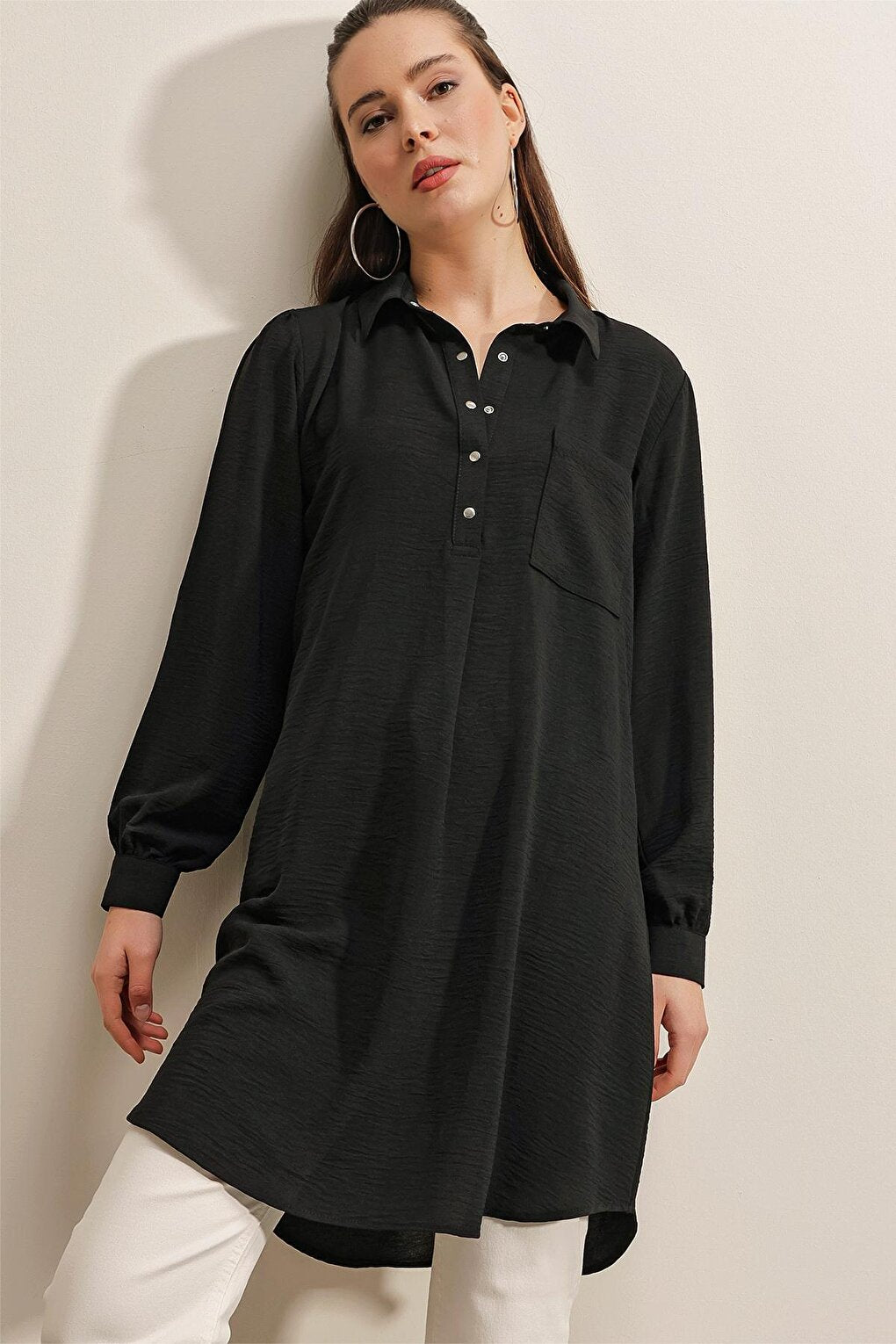 5883 Single Pocket Tunic - Black