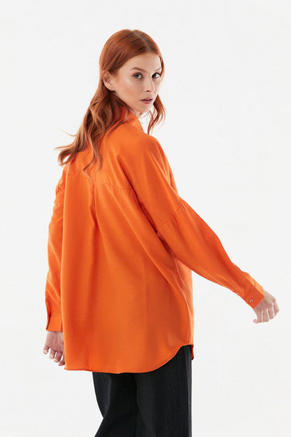 Oversize Shirt with Pleated Back