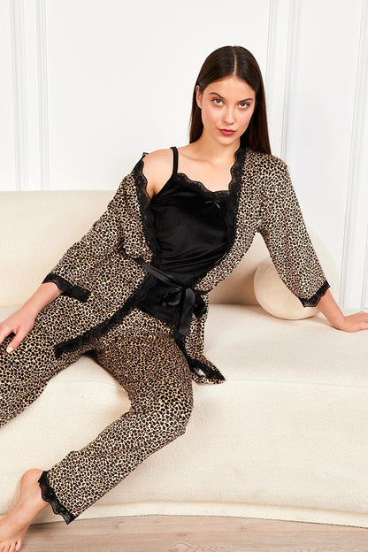 Leopard Soft Velvet Three Quarter Sleeve Rope Suspended Trousers 3-Piece Pajama Set