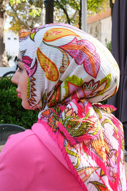 Mixed Flower Pattern Pleated Scarf Fuchsia