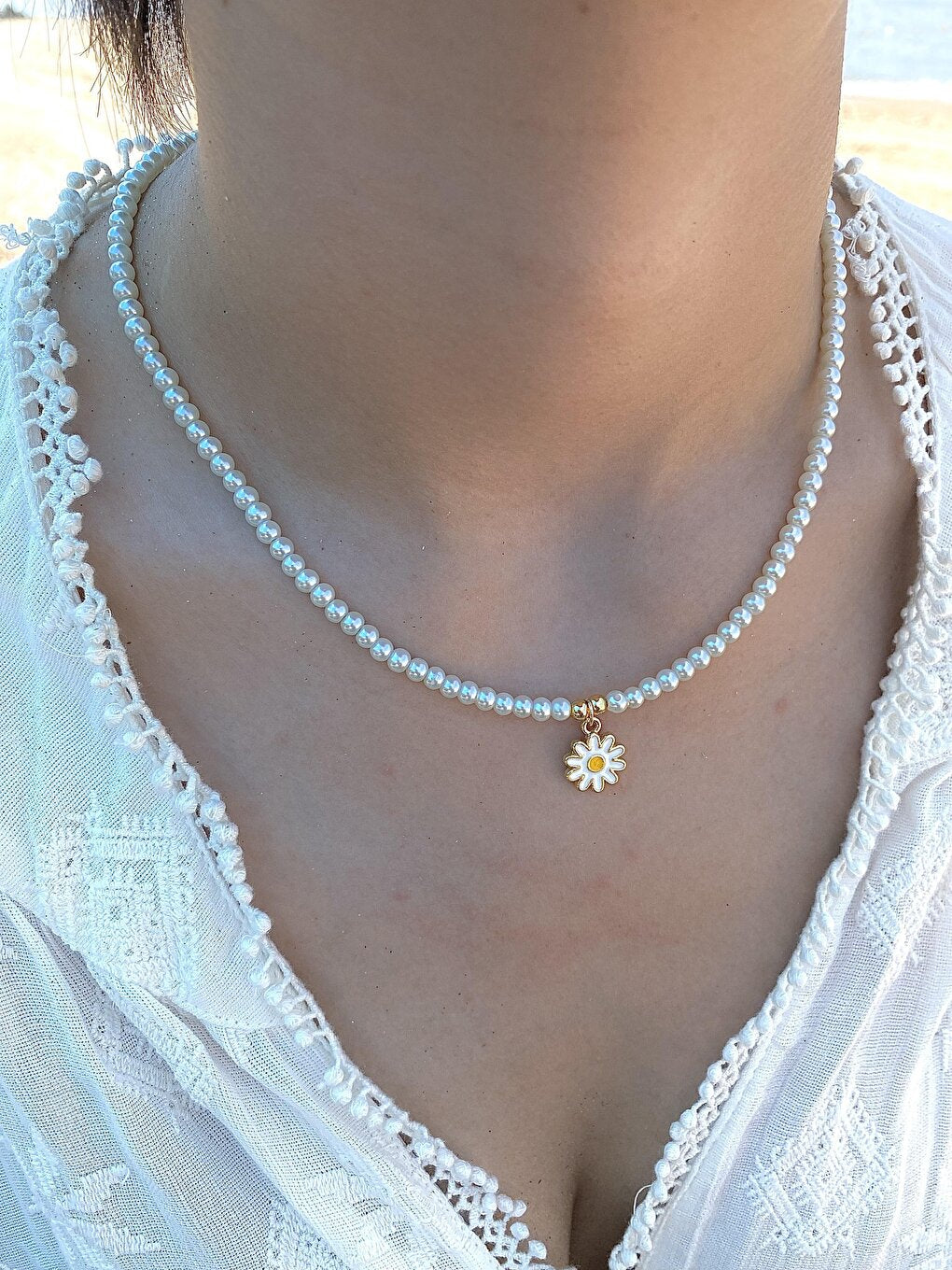 Pearl Daisy Necklace