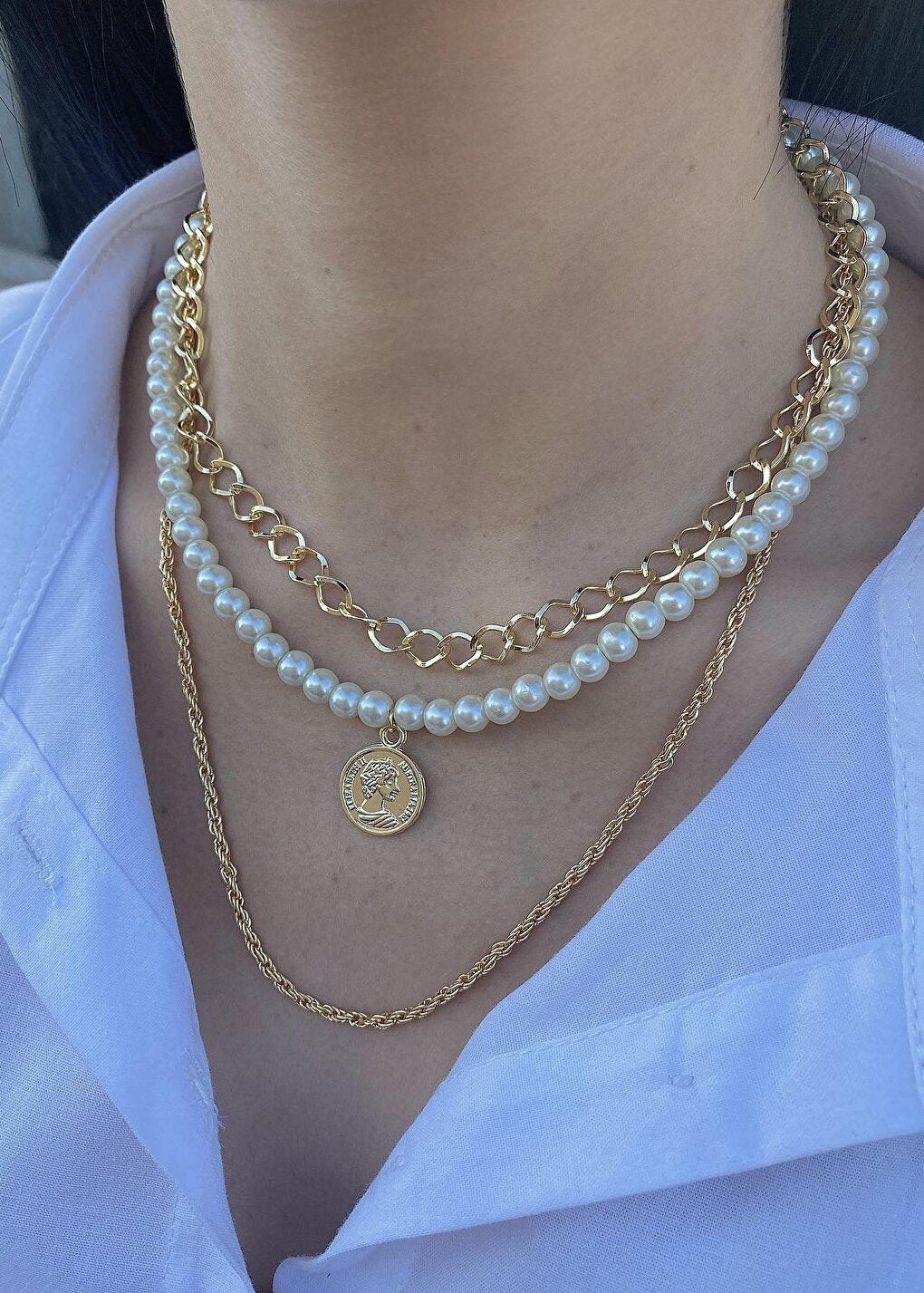 Pearl Medallion Gold Chain Combination Necklace