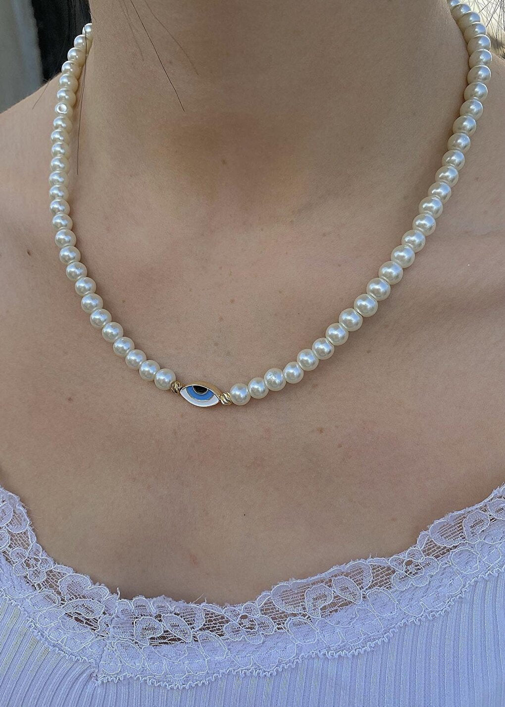 Women's Eye Pearl Necklace