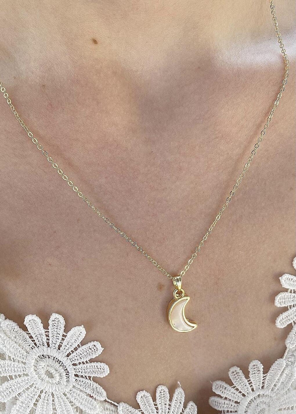 Mother of Pearl Stone Moon Necklace