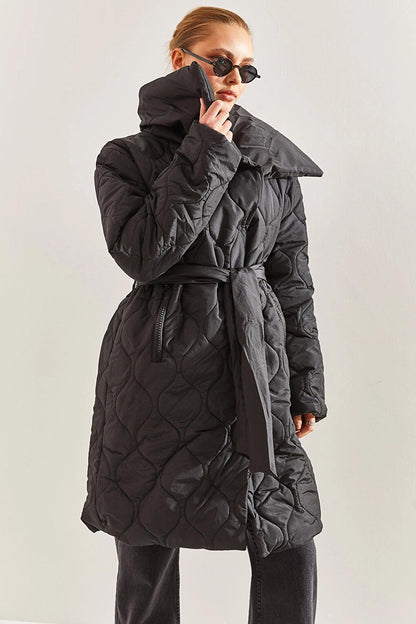 Women's Metal Button Quilted Oversize Puffer Coat