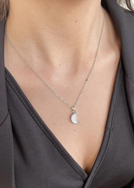 Mother of Pearl Thin Chain Moon Necklace