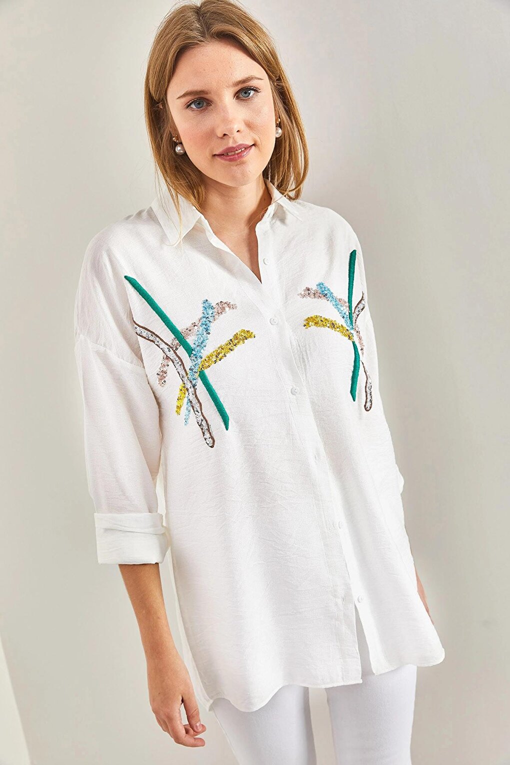 Women's Sequin Pallet Embroidered Linen Ayrobin Shirt