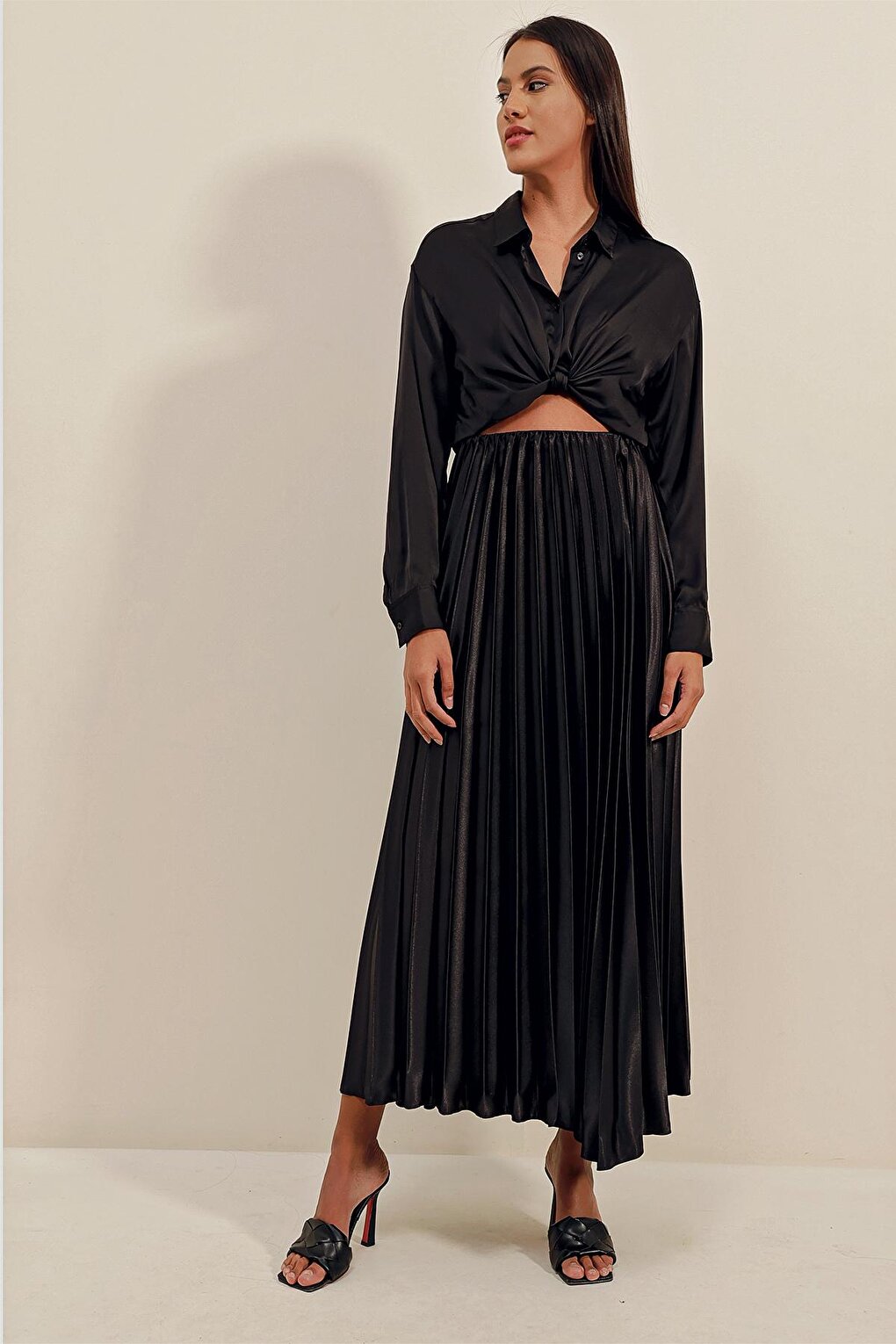 1896 Leather Look Pleated Skirt - Black