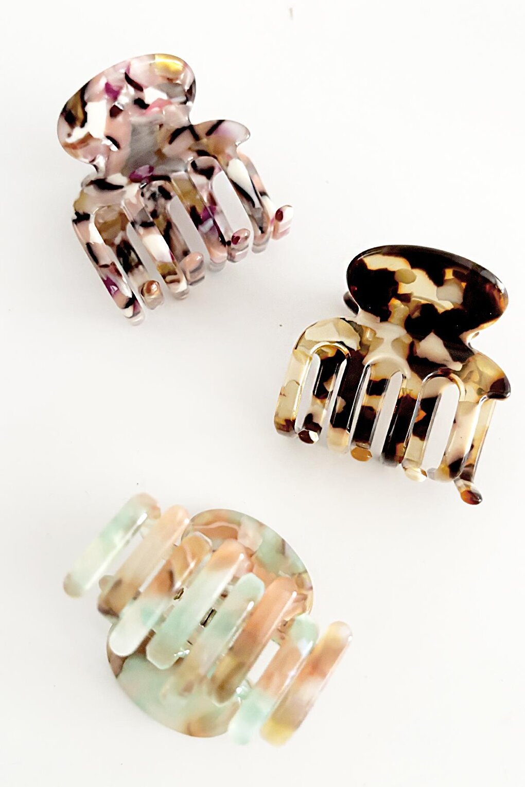 Luxury Acrylic 4 Prongs 4cm Soft Colors Bone Buckle Pack of 3