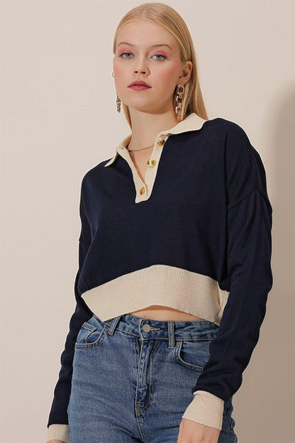 Two-Tone Gold Buttoned Knitwear Crop BLOUSE