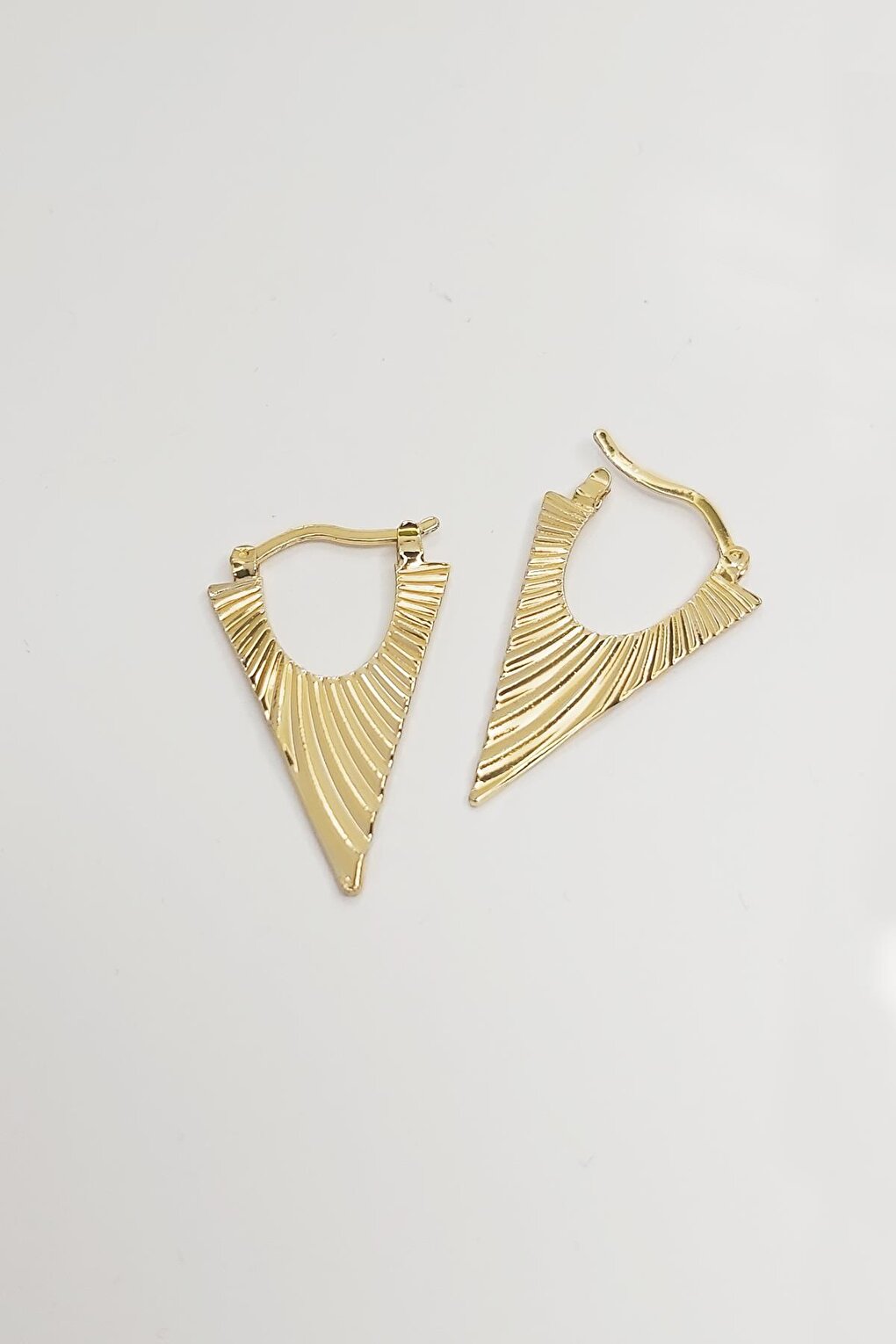 Antiallergic Coating Modern Triangle Women's Earrings