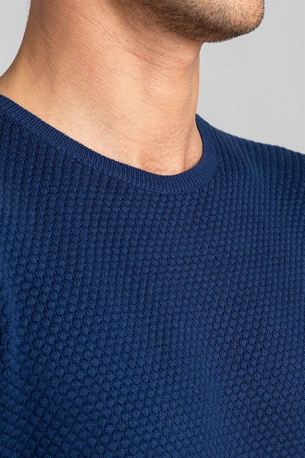 Slim Fit Crew Neck Honeycomb Patterned Men's Dark Sax Blue 2 Sweater