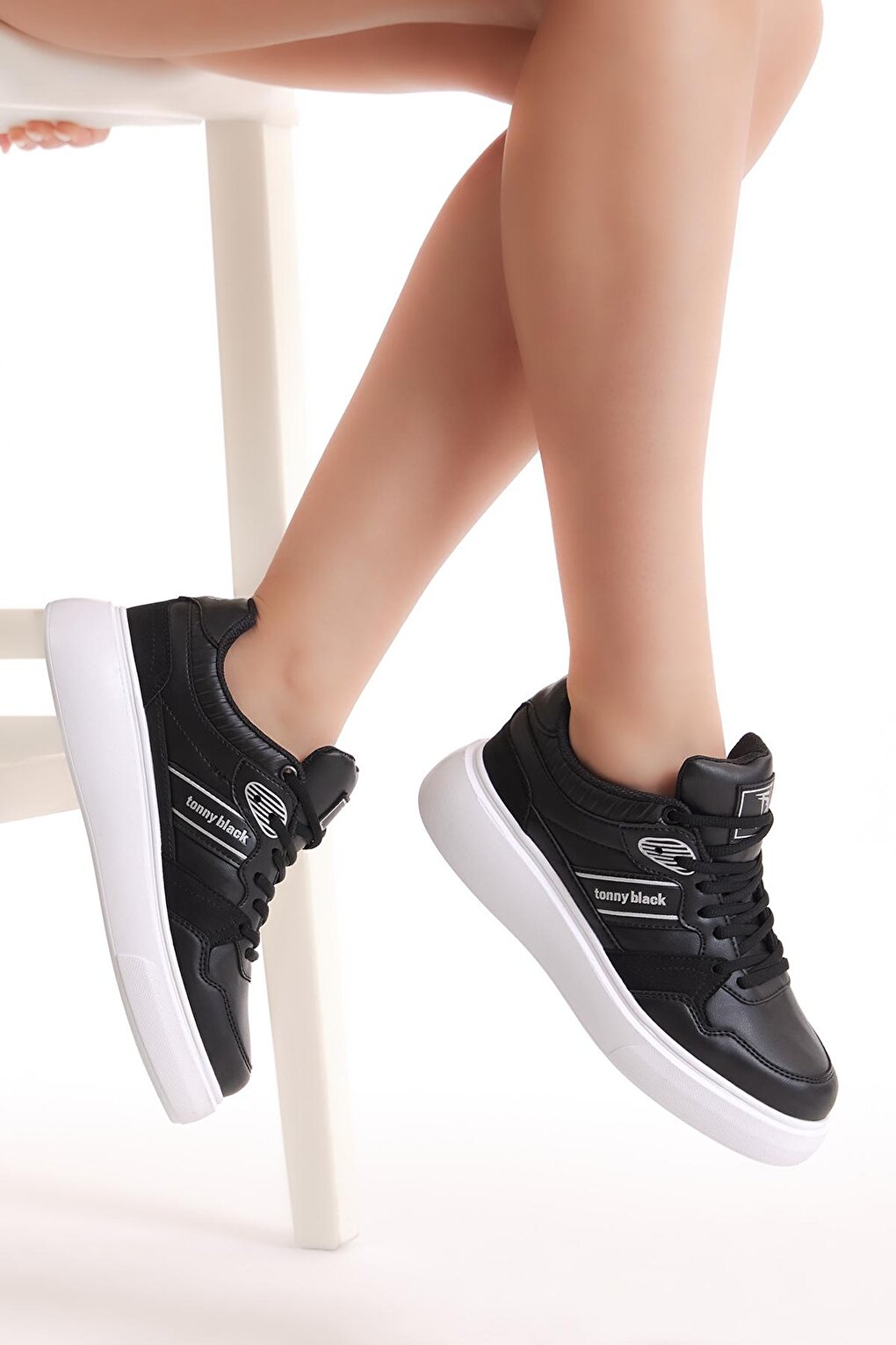 Women's Black White Poly Sole Side Stripe Lace-up Sneaker