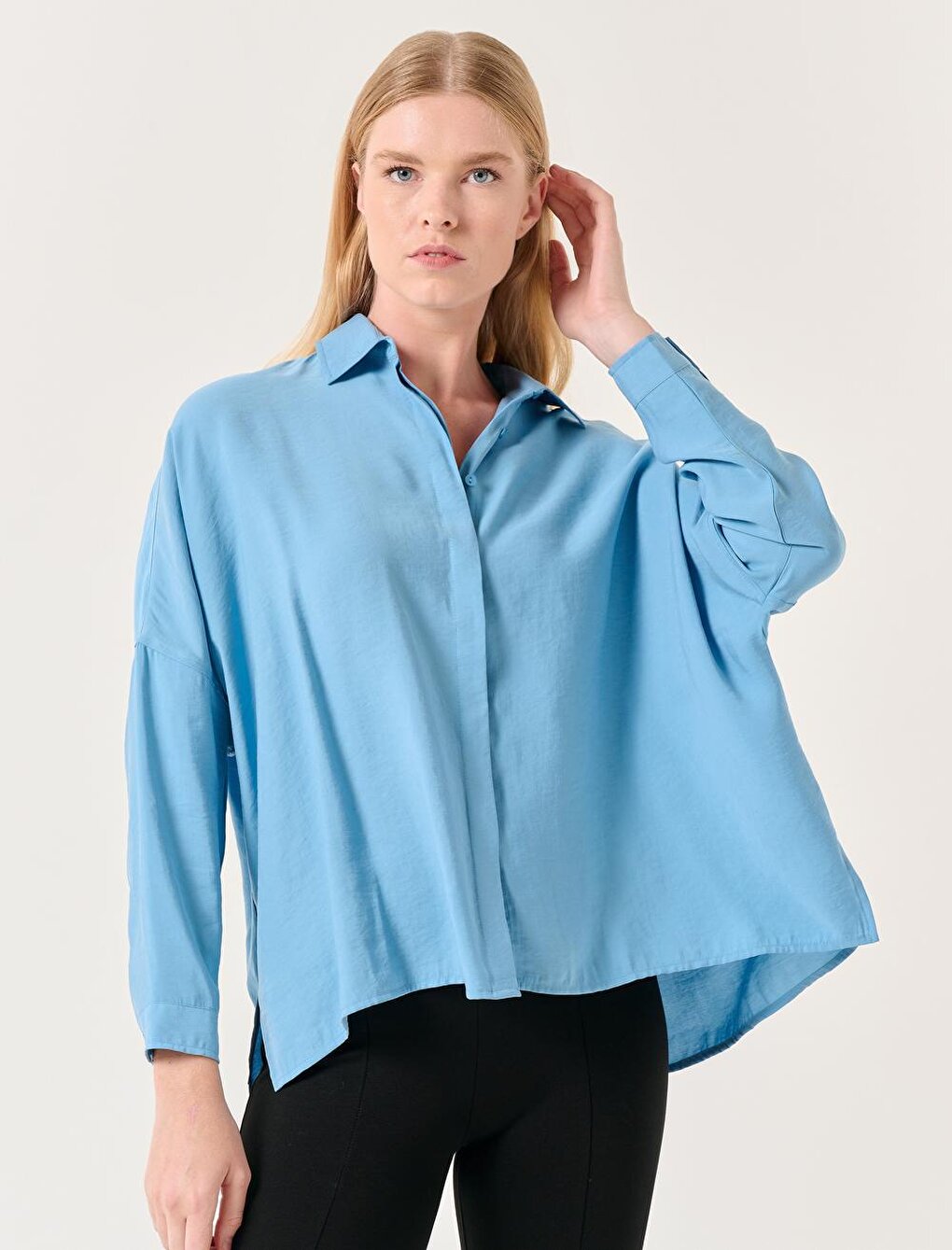 Sky Blue Loose Cut Low Sleeve Long Back Woven Shirt