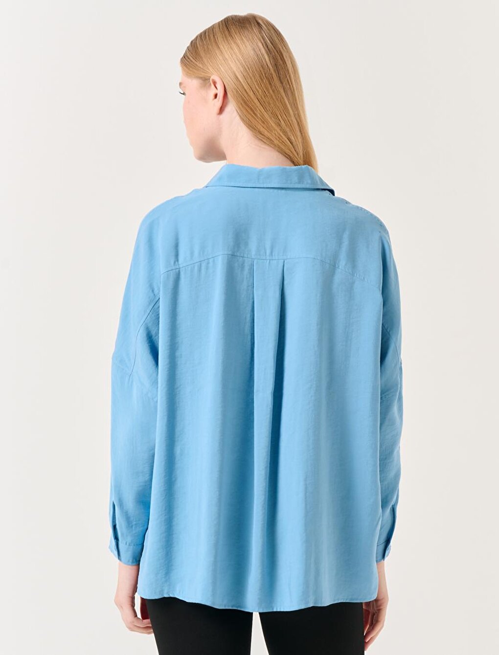 Sky Blue Loose Cut Low Sleeve Long Back Woven Shirt