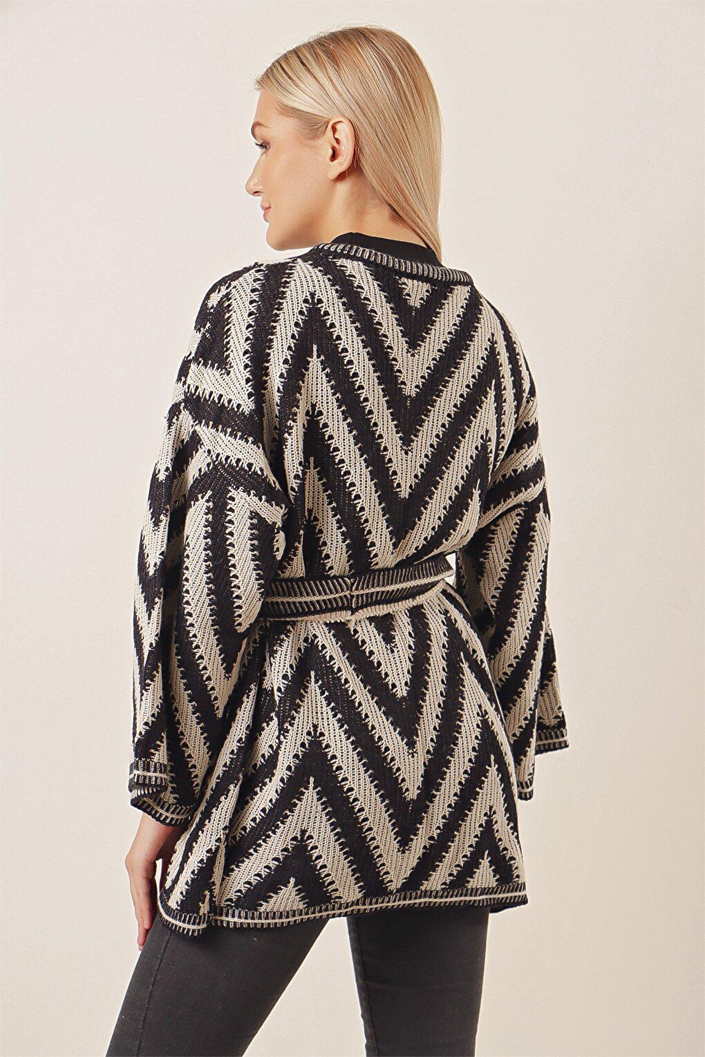 Zigzag Pattern Knitwear Cardigan