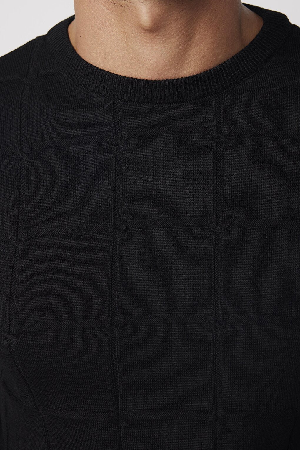 Slim Fit Crew Neck Square Patterned Men's Sweater