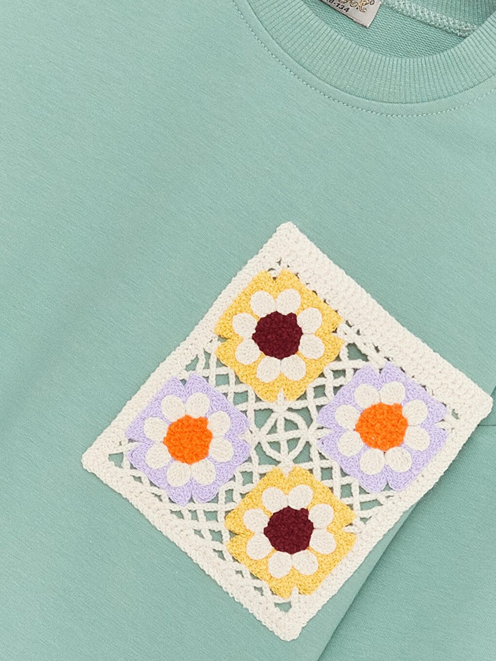 Girl's Floral Pocket Embroidered SweatShirt